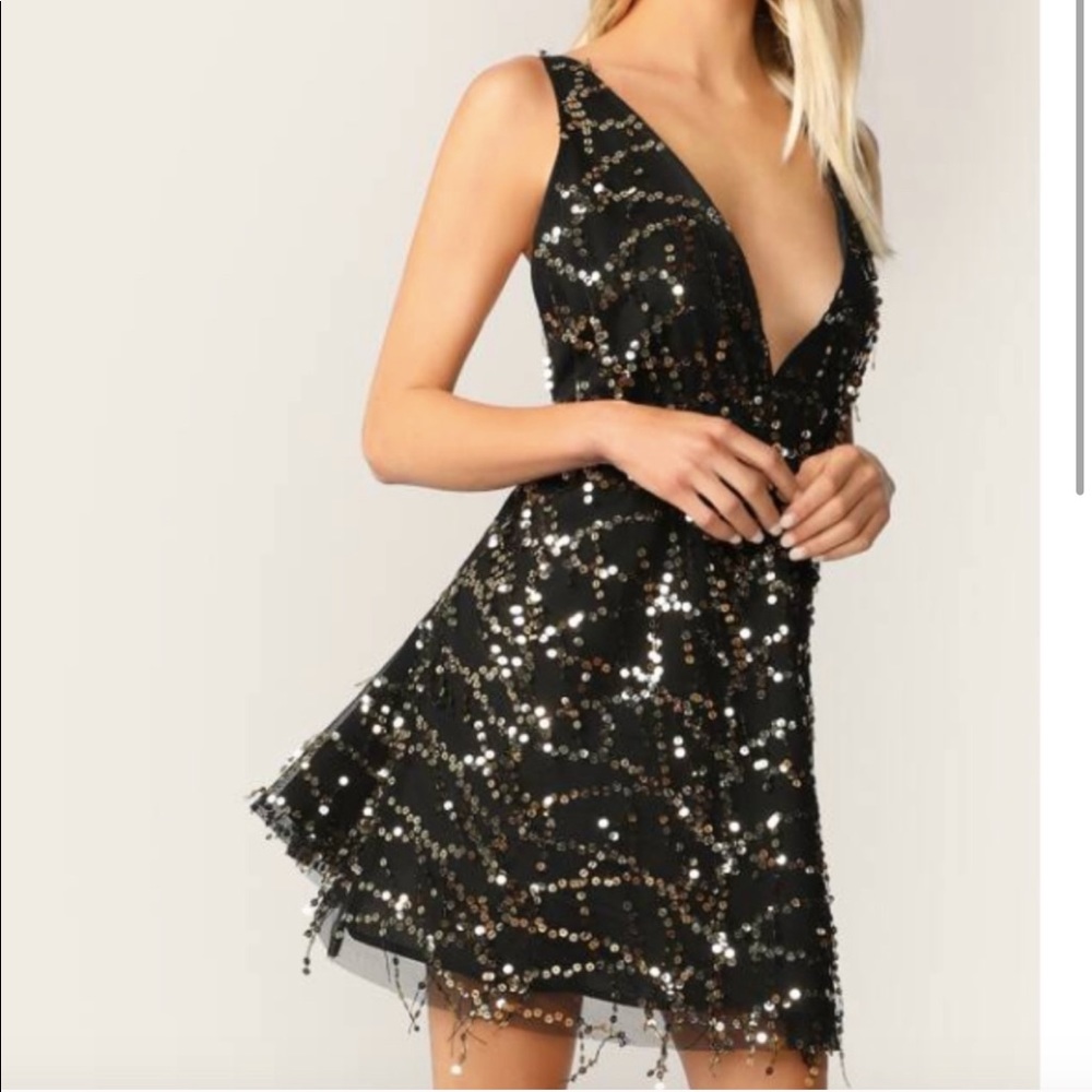 Sequin Open Back V-Neck Dress - Picture 2 of 6